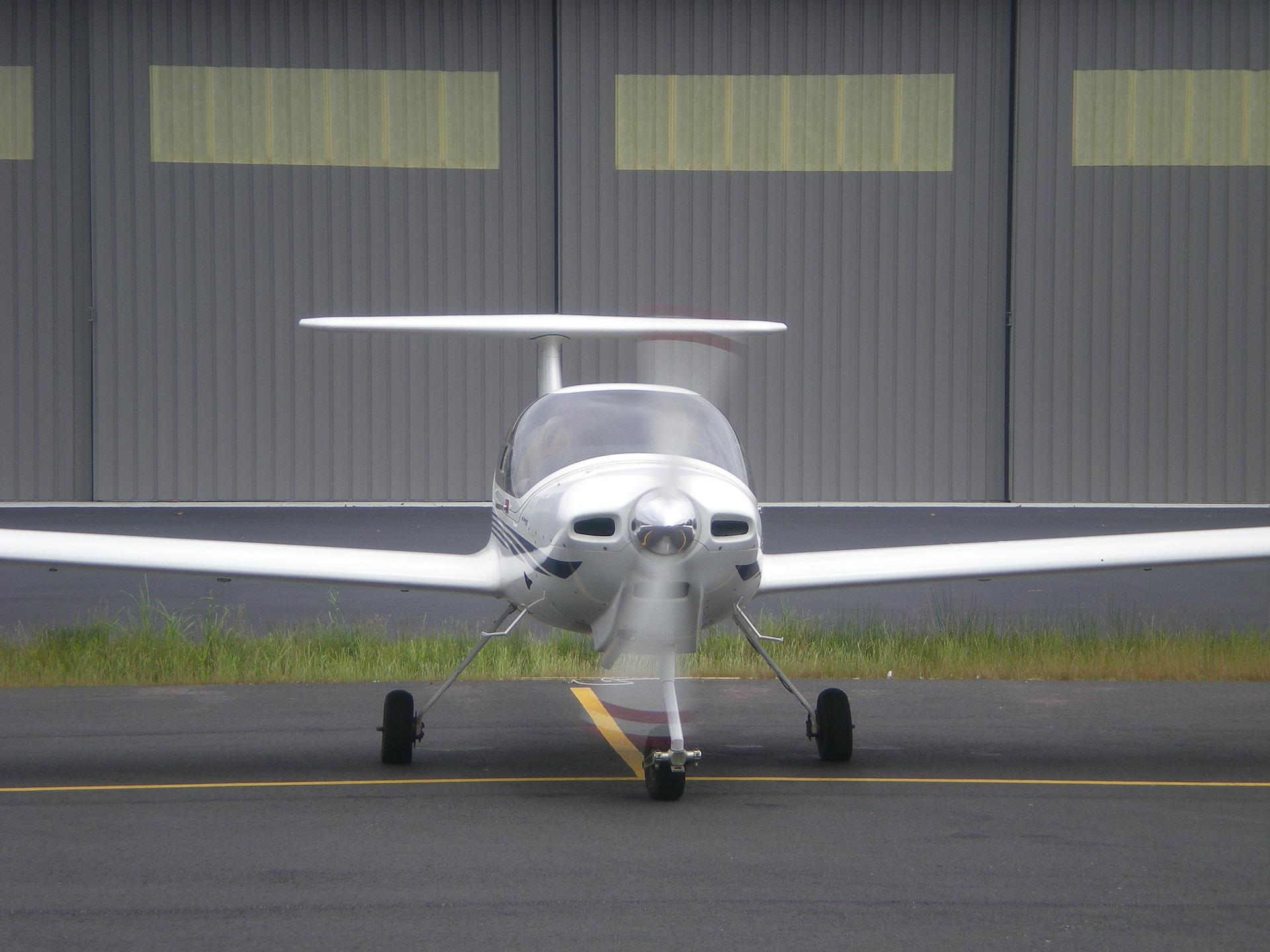 Private Pilot Licence (PPL) vs Commercial Licences | Bristol Groundschool